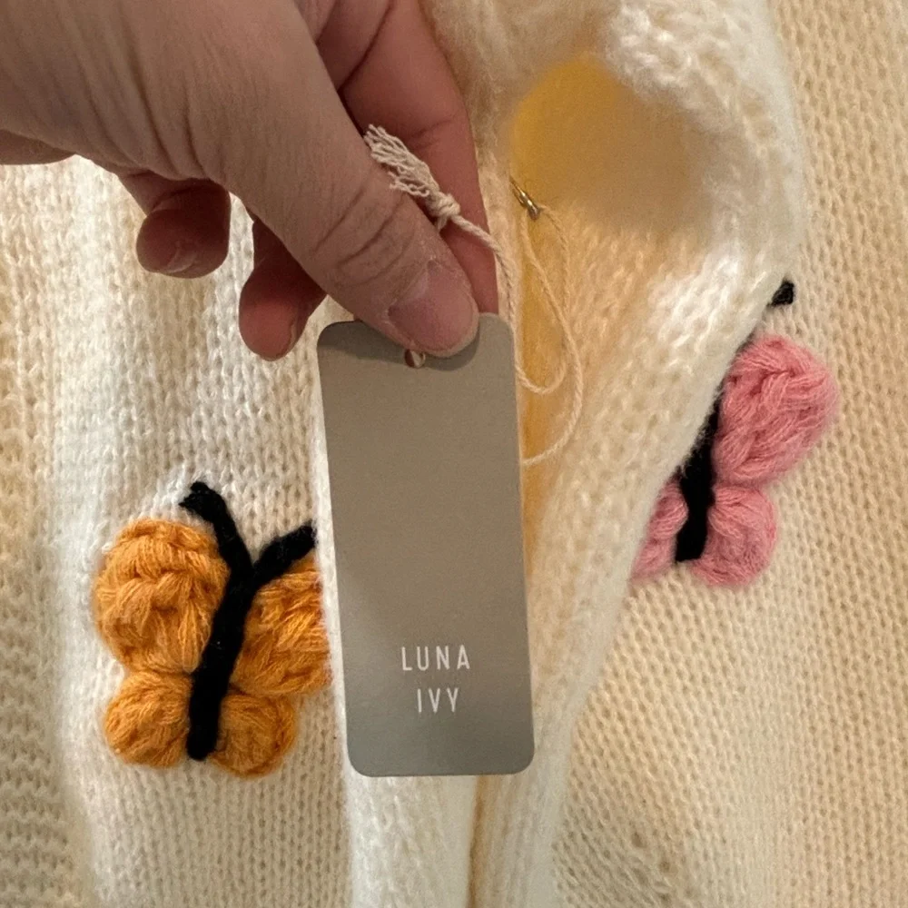 NWT - Luna Ivy - Knitted Butterfly Cardigan - Picture 5 of 7